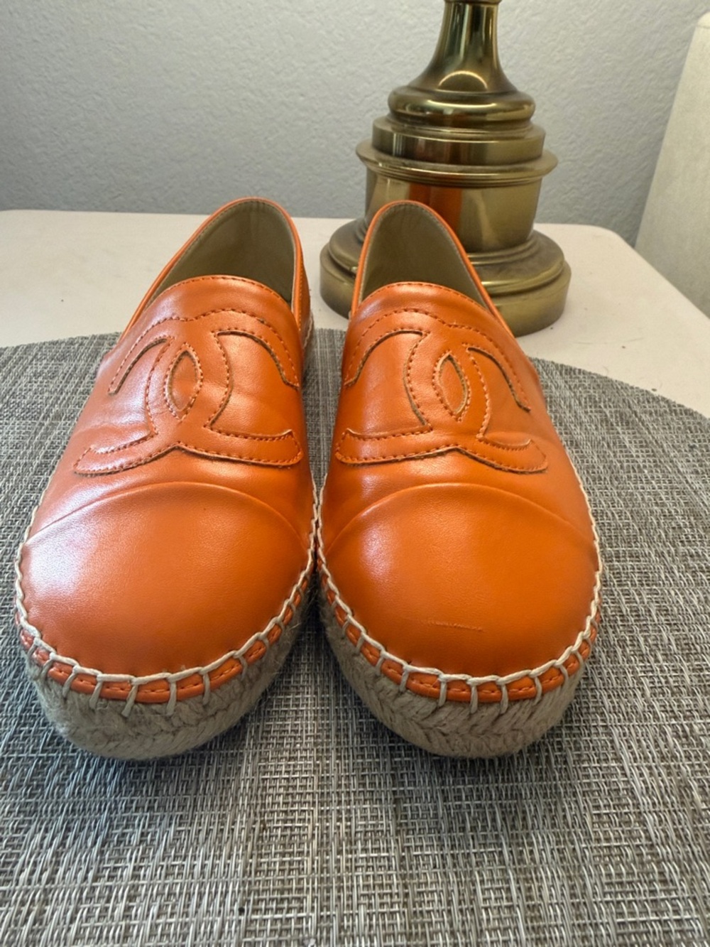 CHANEL Orange Leather Espadrille Flats with Signature CC - Picture 2 of 8